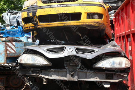 Wrak samochód złom 12