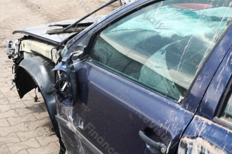 Wrak samochód złom 19