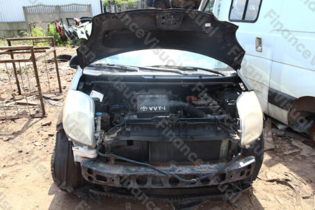 Wrak samochód złom 6