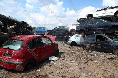 Wraki złomowisko 10