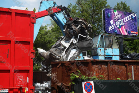 Złom wrak - załadunek 3