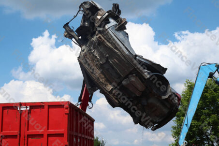 Złom wrak - załadunek 4