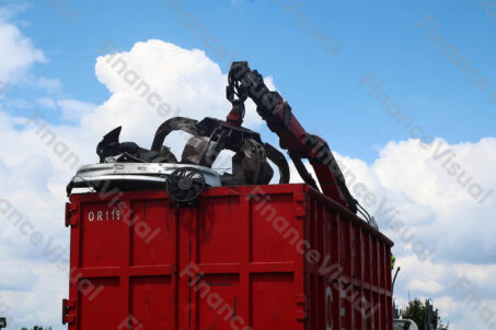 Złom wrak - załadunek 9