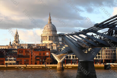 Millennium Bridge Londyn 2