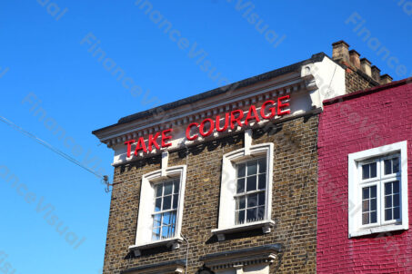 Take courage budynek