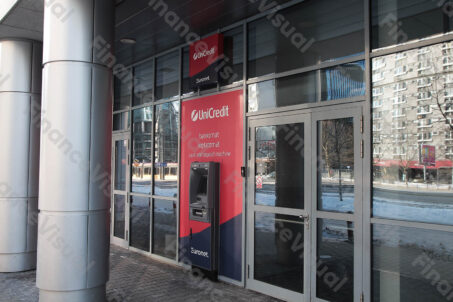 UniCredit bankomat 1