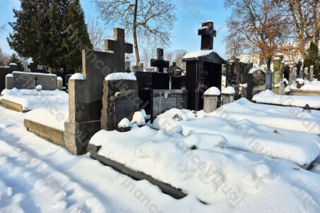 Cmentarz - zima 2
