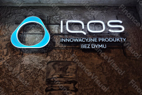 IQOS szyld