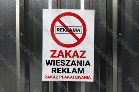 Zakaz wieszania reklam