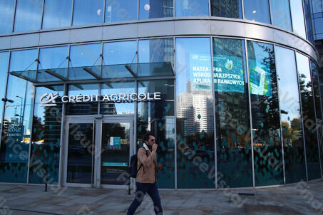 Bank Credit Agricole 22