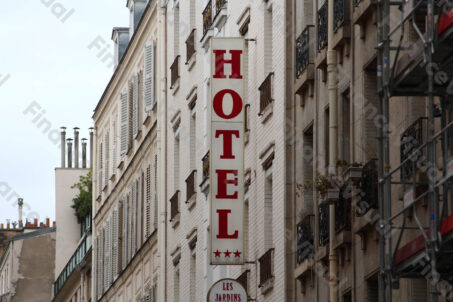 Hotel szyld Paryż