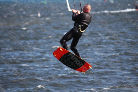 Kitesurfing 11