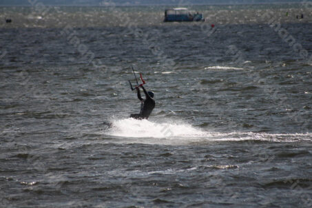 Kitesurfing 19