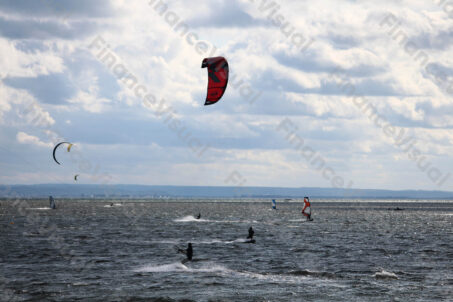 Kitesurfing 3