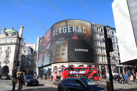Piccadilly Circus Londyn 4