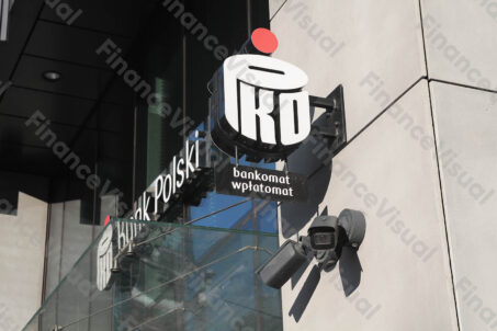 Bank PKO BP - szyld 6