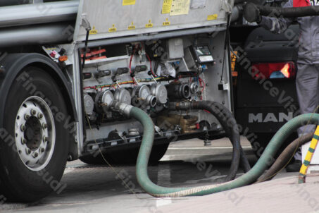 Cysterna - stacja benzynowa 2