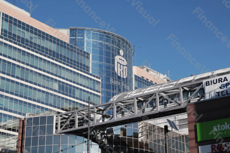 PKO BP - Plac Unii Lubelskiej 11