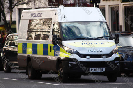 Policja Wielka Brytania - furgonetka 1