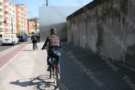 Mur Berliński 10