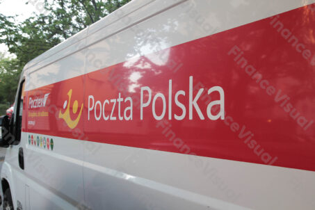 Poczta Polska furgonetka