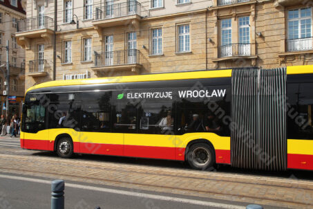 Autobus - elektryzuję Wrocław