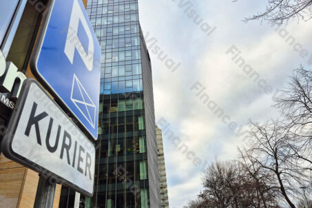 Kurier - miejsce parkingowe