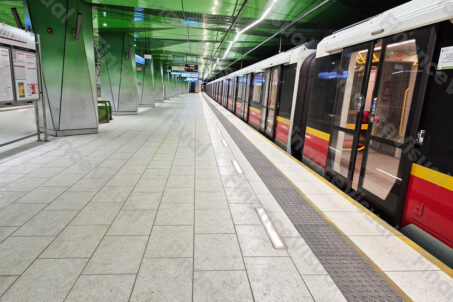 Metro Warszawskie 7