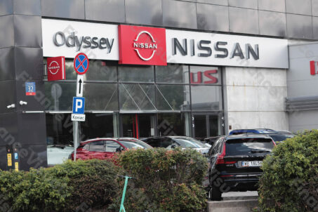 Nissan salon