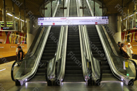 Schody ruchome - metro 21