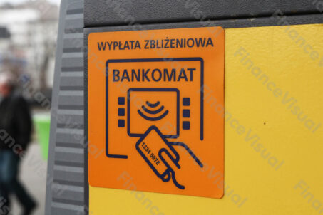 Wpłata zbliżeniowa - bankomat