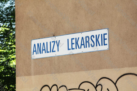 Analizy lekarskie - szyld