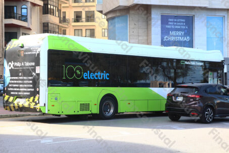 Autobus 100 procent electric