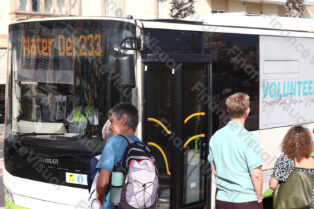 Autobus - turyści