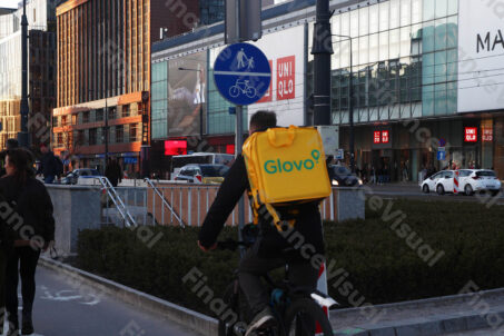Glovo kurier 12