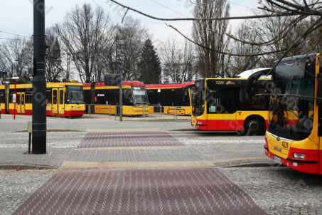 Tramwaje - autobusy - Warszawa