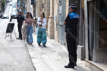 Valetta - policjantki