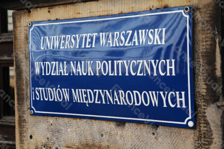 Uniwersytet Warszawski - tablica informacyjna